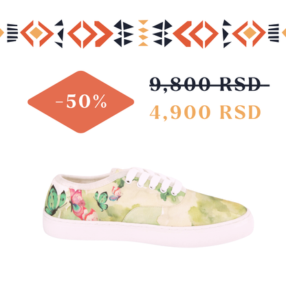 Leptiri na zelenoj pozadini - platnene ženske patike (-50%)