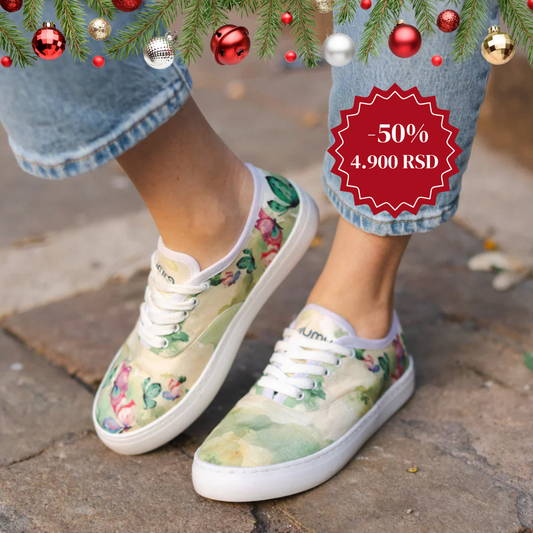 Leptiri na zelenoj pozadini - platnene ženske patike (-50%)