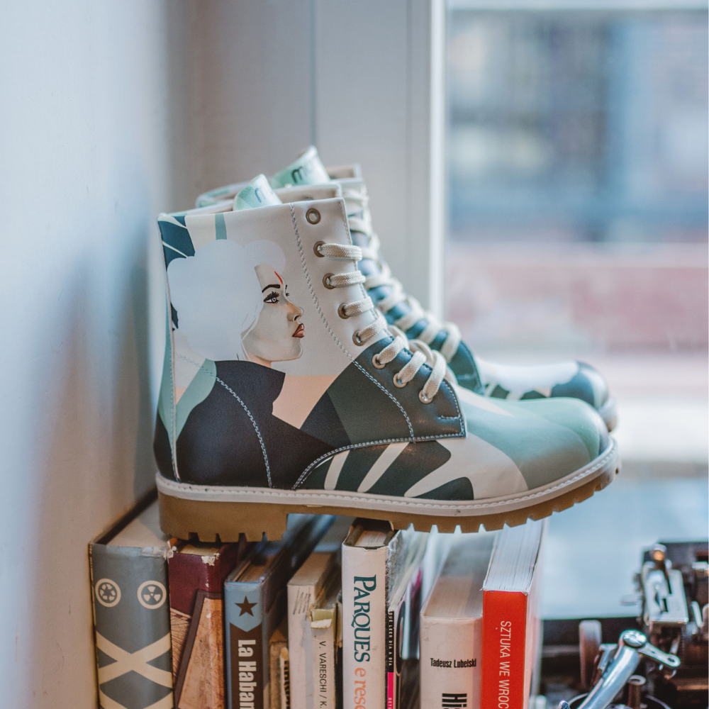 Savremena devojka - ženske čizme