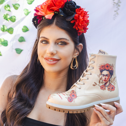 Frida Kalo - bež čizme